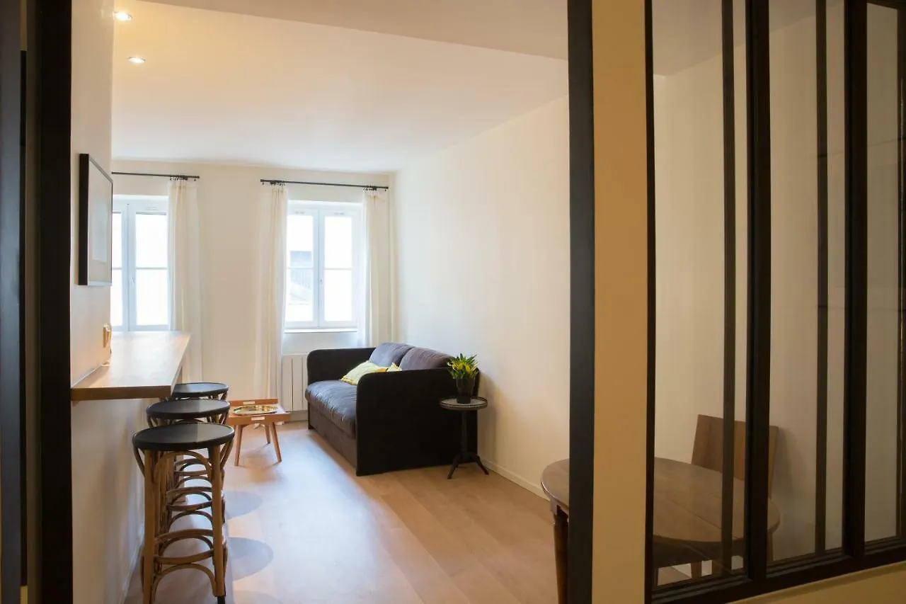 Apartment Appartements Cloitre Des Capucins Lyon