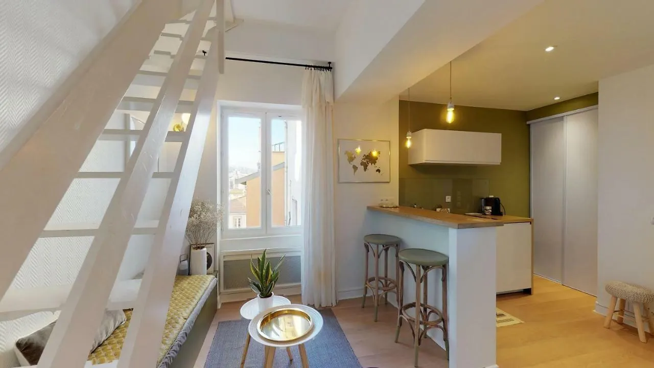 Appartements Cloitre Des Capucins Lione Francia