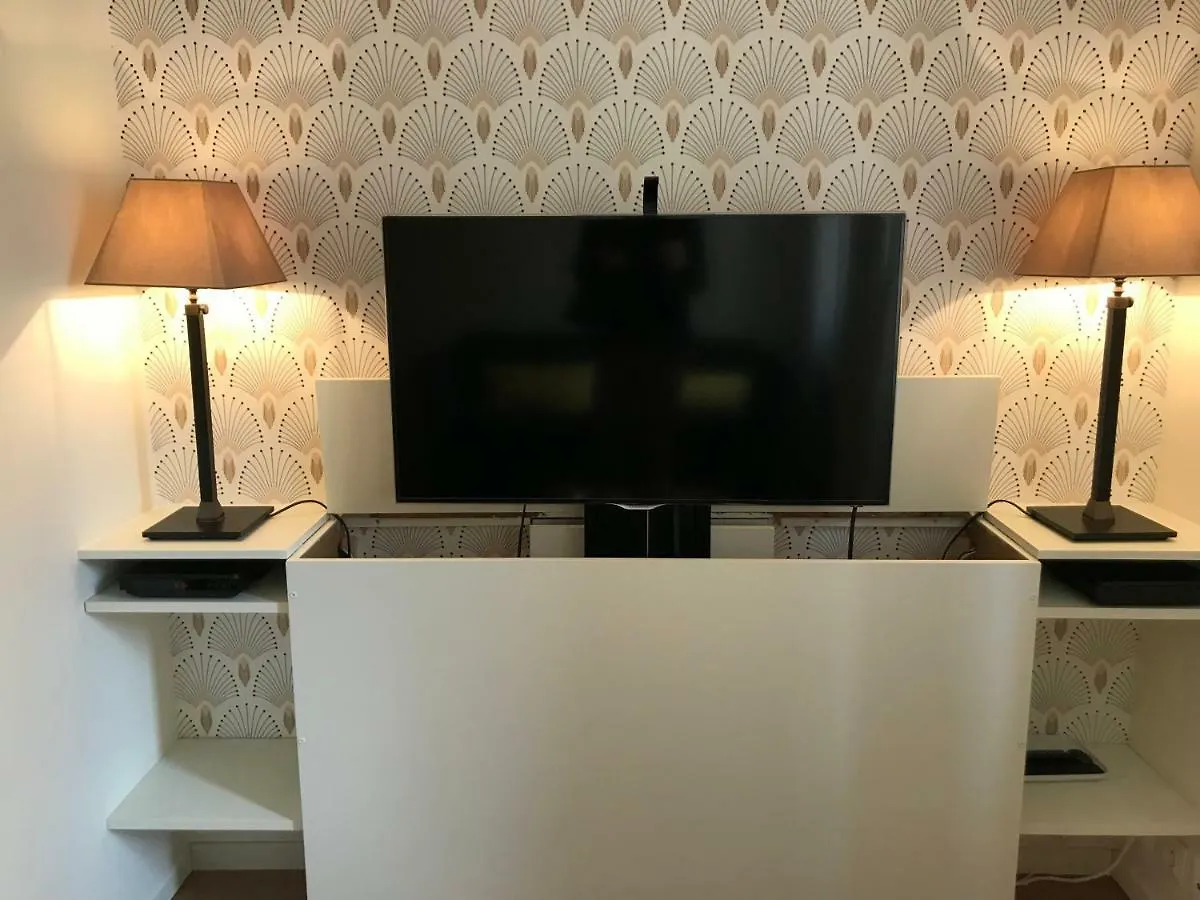 Appartements Cloitre Des Capucins Lione Appartamento